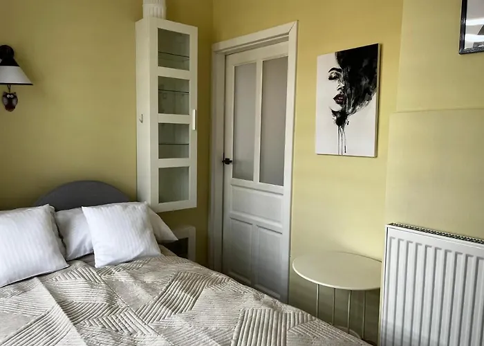 公寓 Apartament Nazana